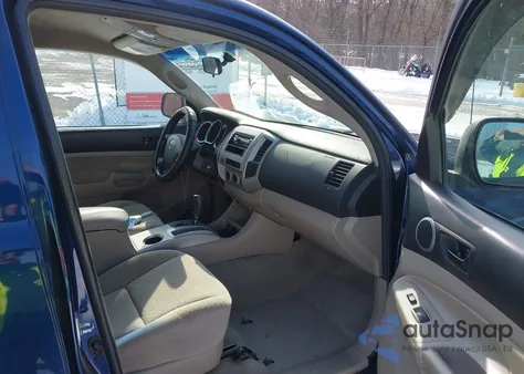 2008 Toyota Tacoma Prerunner V6 z USA, uszkodzony, nr VIN 3TMJU62N88M067801